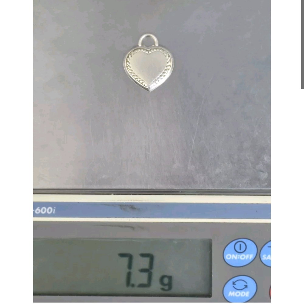 Sterling silver Heart Pendant - Picture 3 of 5